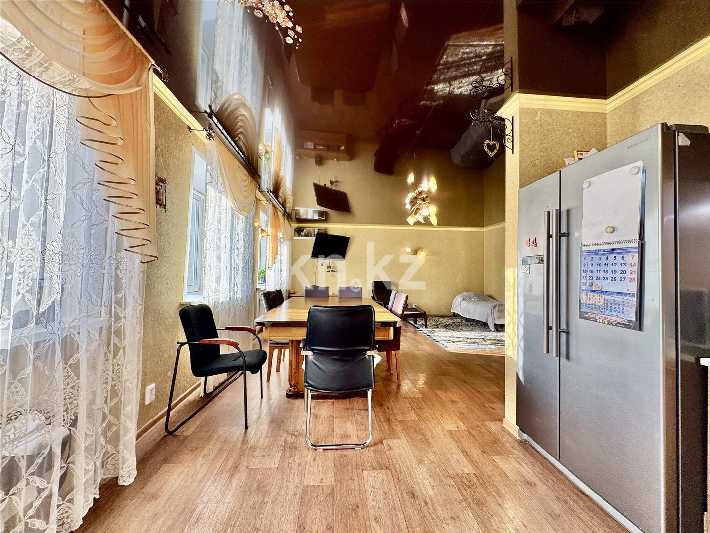 Продажа 3-комнатной квартиры, 93 м², ул. Гоголя, дом  46/3 - Продажа квартир в Караганде фото 9 из 40