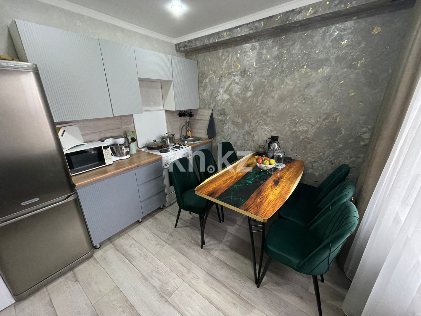 Продажа 4-комнатной квартиры, 80 м², мкр-н Орбита-1 - Продажа  четырехкомнатных квартир в Караганде фото 2 из 14