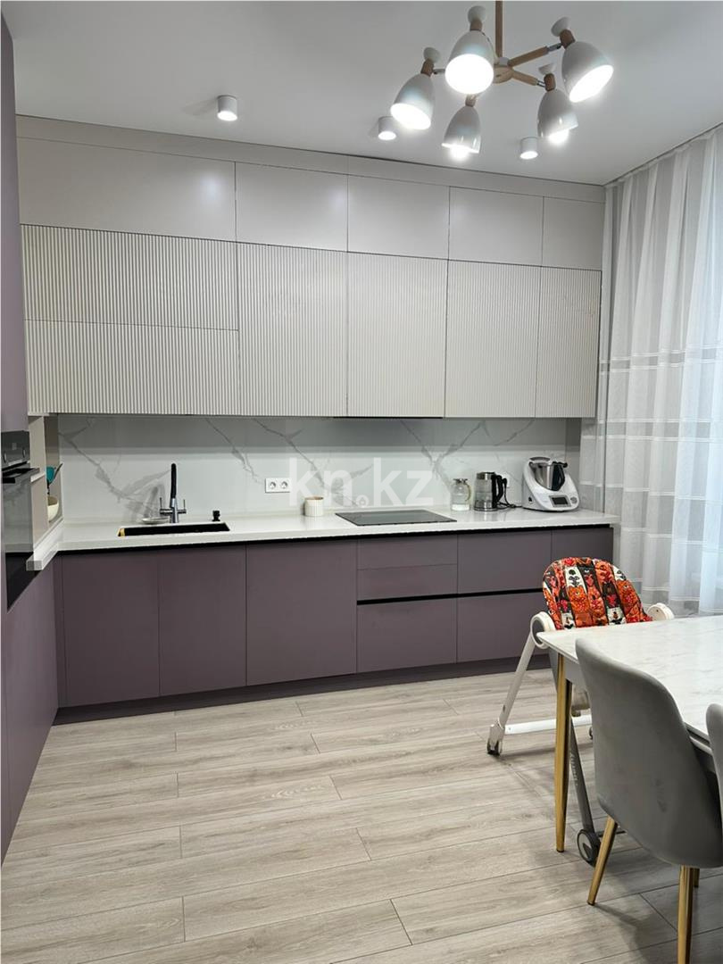 Продажа 4-комнатной квартиры, 110 м², ул. Казыбек би - Продажа земельных участков в Уральске фото 9 из 19