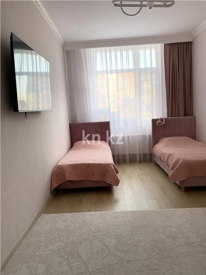 Продажа 2-комнатной квартиры, 65 м², ул. Кумисбекова, дом  2 в Астане - фото 2