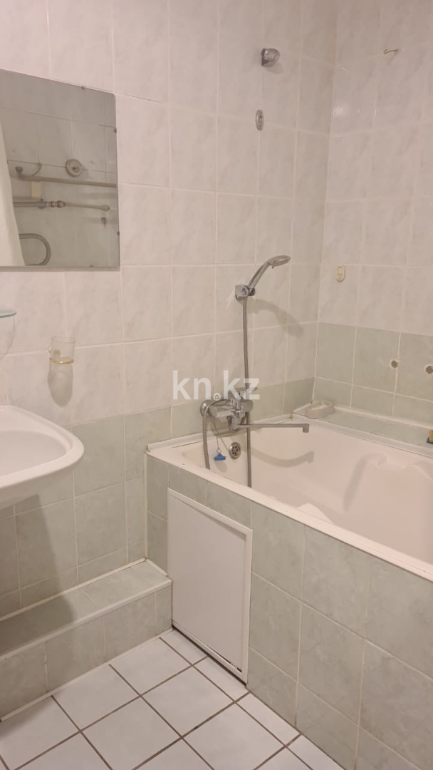 Аренда 3-комнатной квартиры, 95 м² - Аренда трехкомнатных квартир помесячно от хозяев в Алматы фото 8 из 16