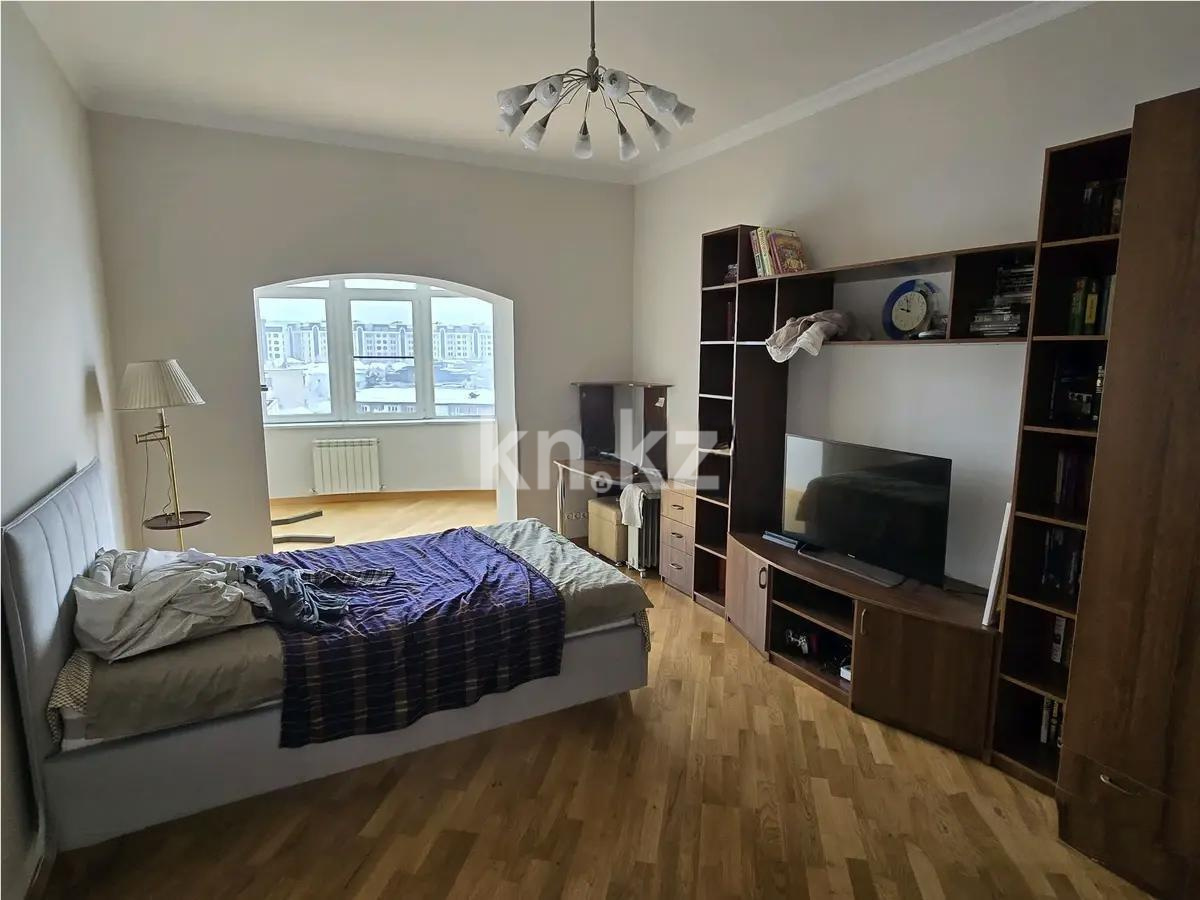 Продажа 3-комнатной квартиры, 167.7 м², мкр-н Самал-3, дом  25 в Алматы - фото 2