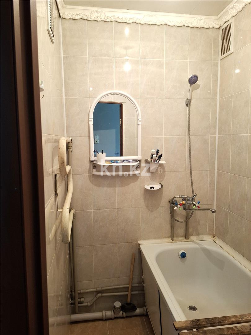 Продажа 4-комнатной квартиры, 63 м², пр. Мира в Темиртау - фото 7