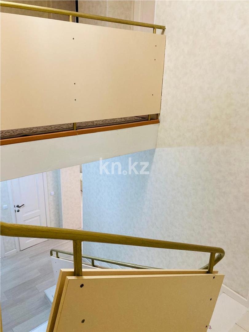 Продажа 5-комнатной квартиры, 179 м², мкр-н Голубые Пруды - Продажа  пятикомнатных квартир в Караганде фото 19 из 28