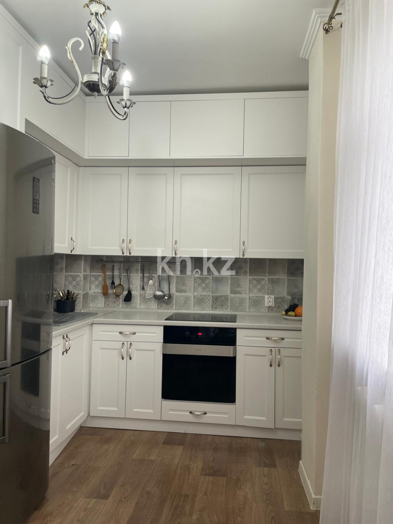 Продажа 3-комнатной квартиры, 75.9 м², ул. Сауран, дом  4 - ул. Достык в Астане - фото 2