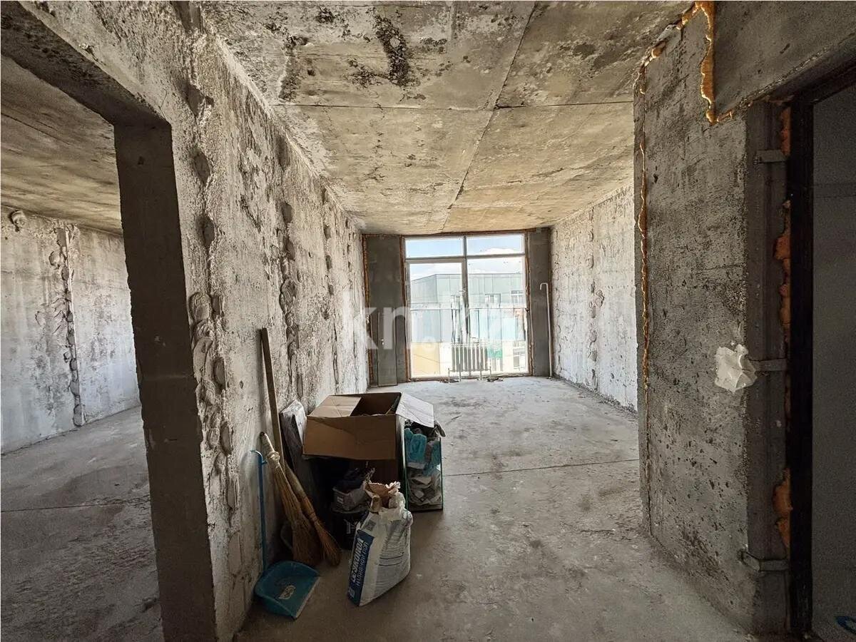 Продажа 2-комнатной квартиры, 70.6 м² в Алматы - фото 2