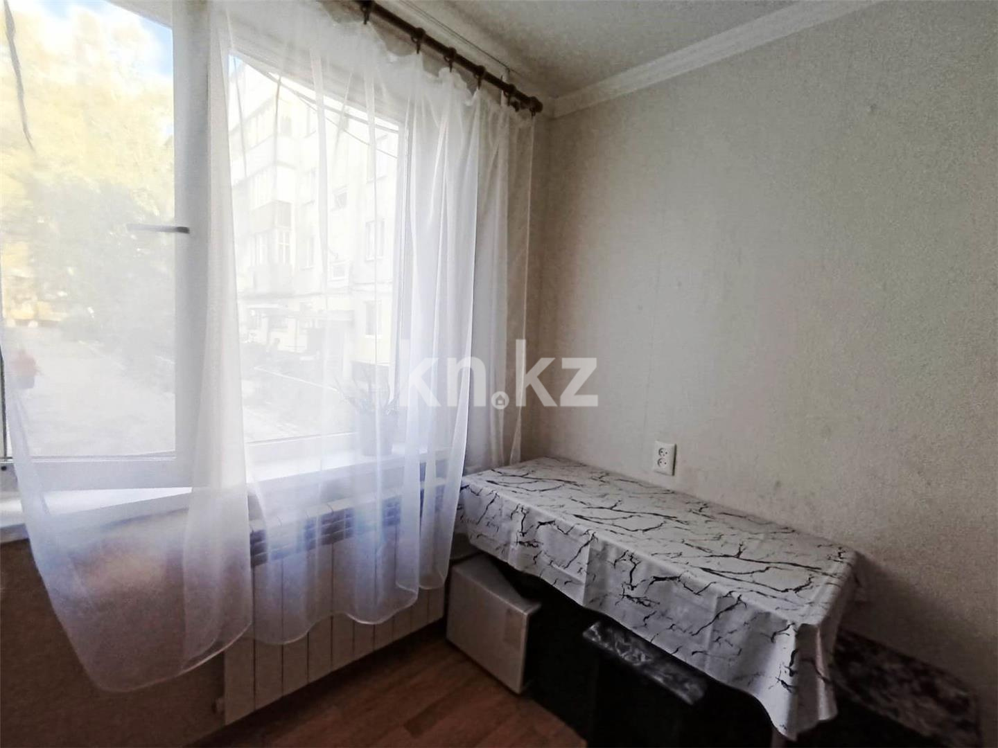 Продажа 3-комнатной квартиры, 48 м², мкр-н 17, дом  55 в Караганде - фото 2