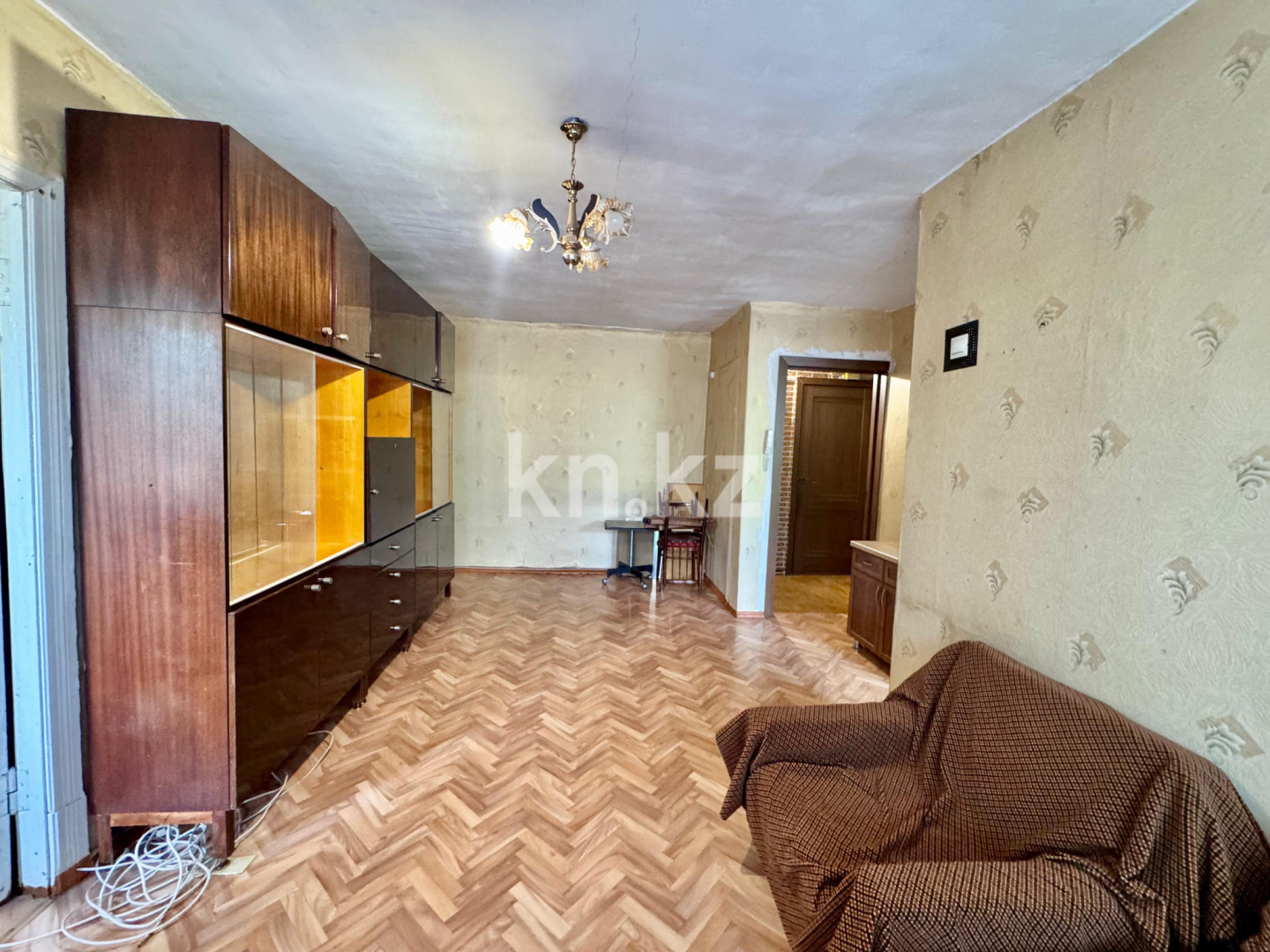 Продажа 2-комнатной квартиры, 42 м², ул. Зелинского, дом  26/1 - Продажа квартир в Караганде фото 1 из 32