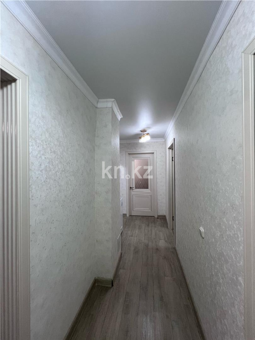 Продажа 3-комнатной квартиры, 85 м², ул. Дюсембекова, дом  35 в Караганде - фото 12
