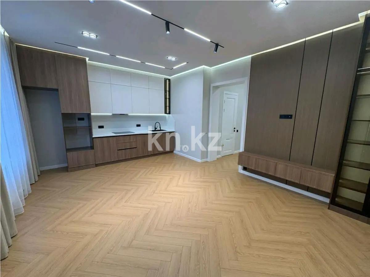 Продажа 3-комнатной квартиры, 80 м², пр. Кабанбай батыра, дом  38/2 в Астане