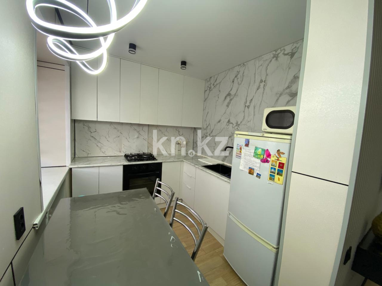 Продажа 3-комнатной квартиры, 57.5 м², ул. Алиханова - Продажа квартир в Караганде фото 9 из 13