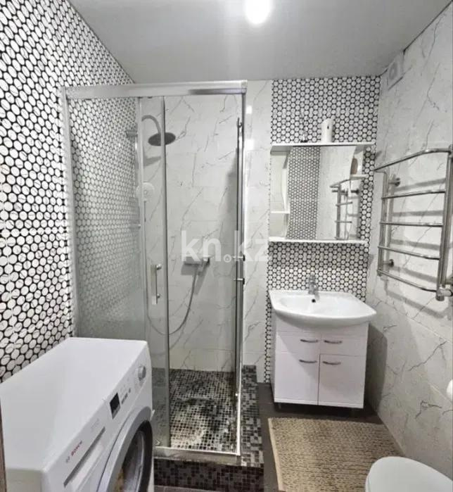 Продажа 2-комнатной квартиры, 54 м², мкр-н Аксай-5, дом  25 в Алматы - фото 3