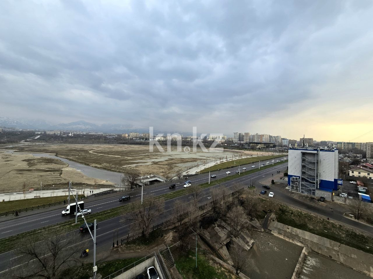 Продажа 2-комнатной квартиры, 66 м² в Алматы - фото 15