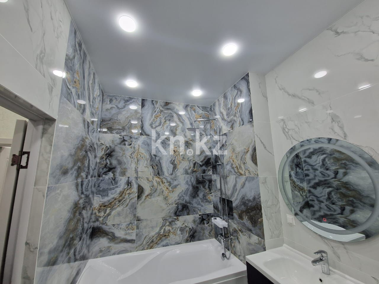 Продажа 2-комнатной квартиры, 64.8 м², Ел Орда, дом  6 в Атырау - фото 13