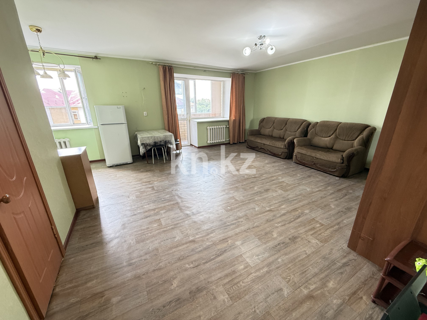 Продажа 1-комнатной квартиры, 40 м², ул. Ермекова, дом  106/4 - Продажа квартир в Караганде фото 1 из 14