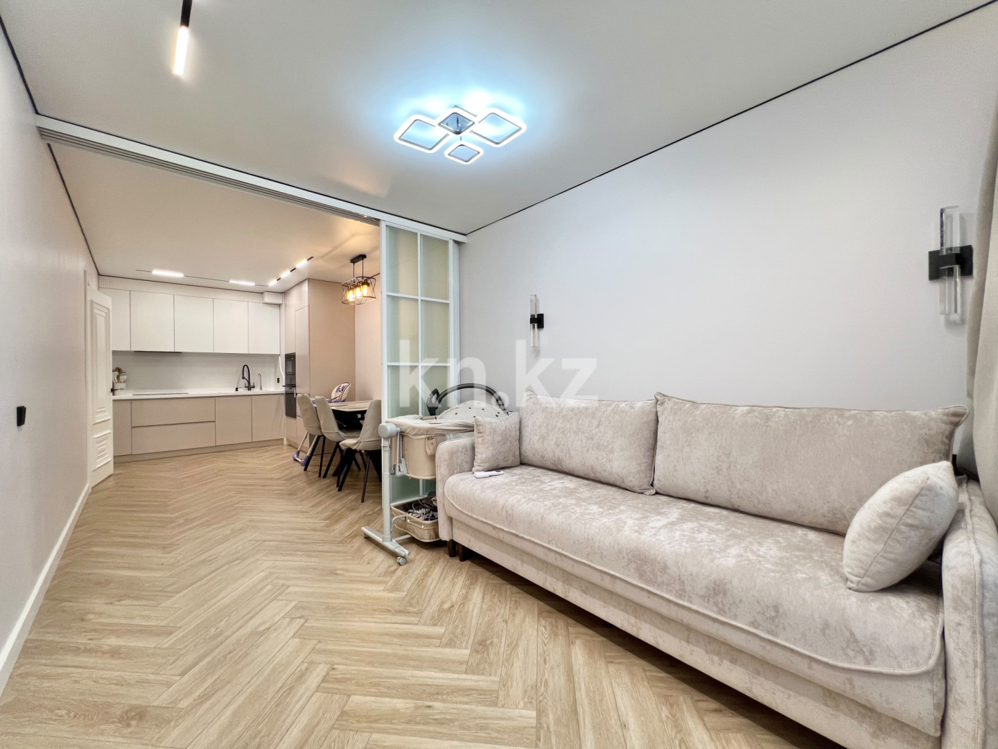 Продажа 2-комнатной квартиры, 47 м² в Алматы - фото 3