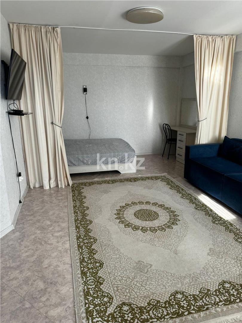 Продажа 1-комнатной квартиры, 39 м², ул. Момышулы - Продажа квартир в Караганде фото 1 из 11