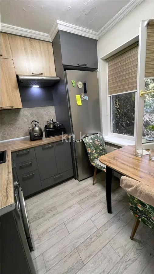 Продажа 2-комнатной квартиры, 43 м², 11 мкр., дом  8 в Алматы - фото 3