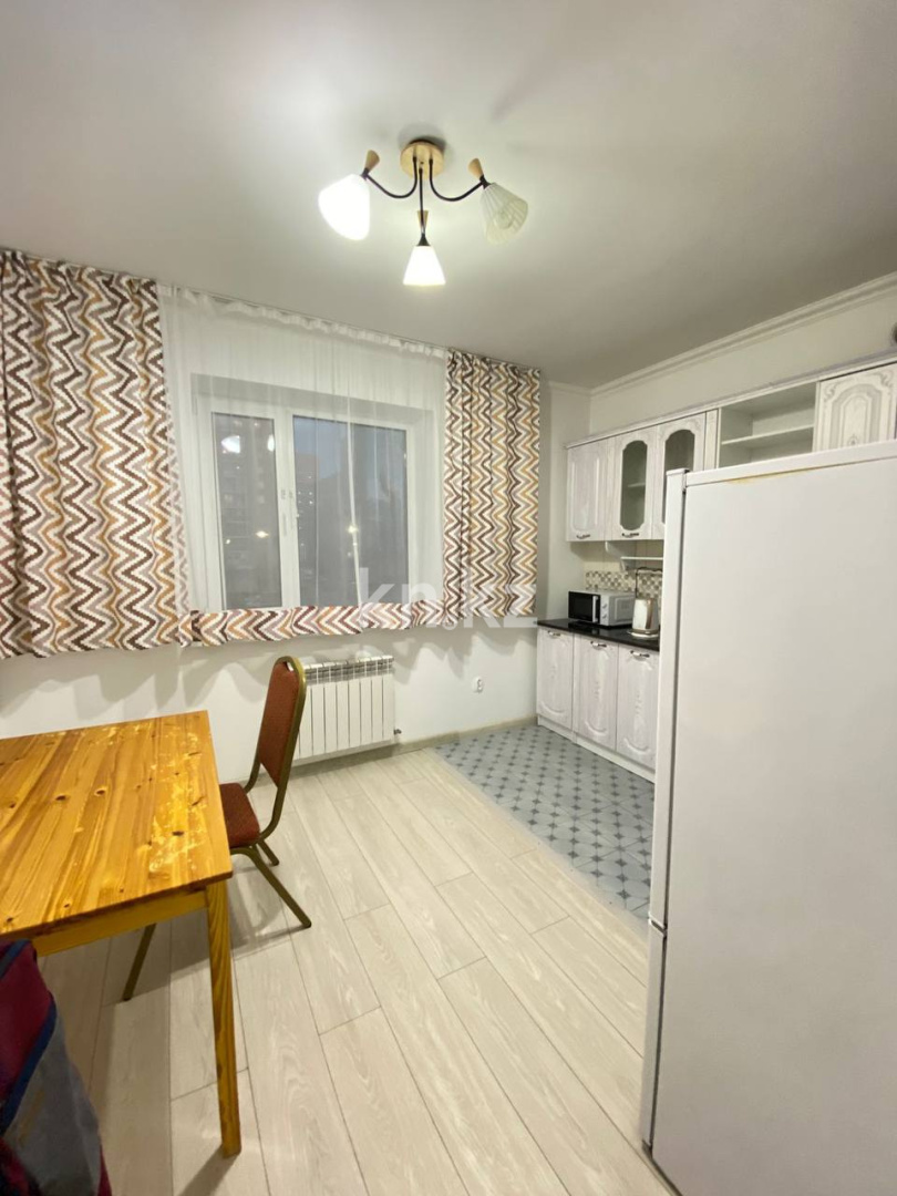 Аренда 1-комнатной квартиры, 45 м² в Астане