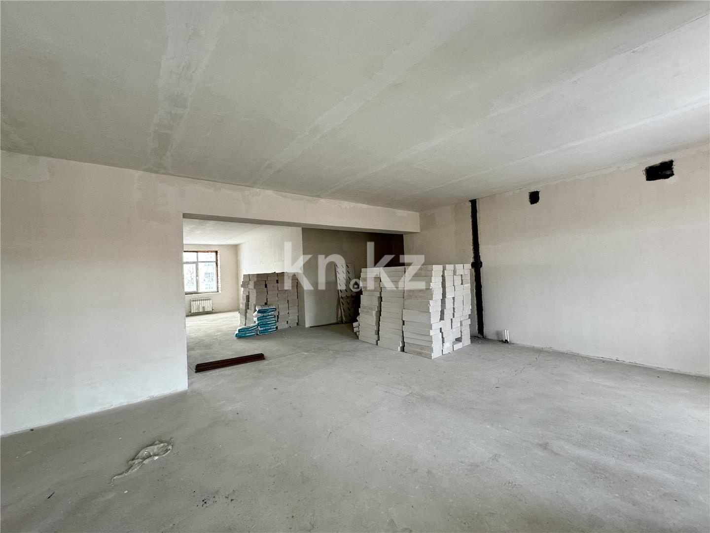 Продажа 3-комнатной квартиры, 117 м², ул. Гоголя - Продажа  трехкомнатных квартир в Караганде фото 10 из 13