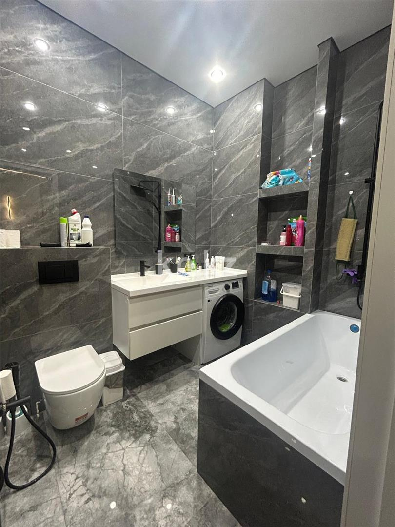Продажа 4-комнатной квартиры, 110.2 м² в Астане - фото 11