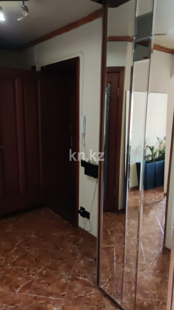 Продажа 2-комнатной квартиры, 48.5 м², пр. Н. Абдирова, дом  15 - Продажа квартир в Караганде без посредников фото 18 из 40