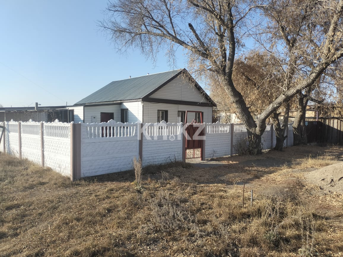 Продажа 3-комнатного дома, 54 м², Уялы, дом  2 - Продажа домов, коттеджей в Карагандинской области фото 1 из 10