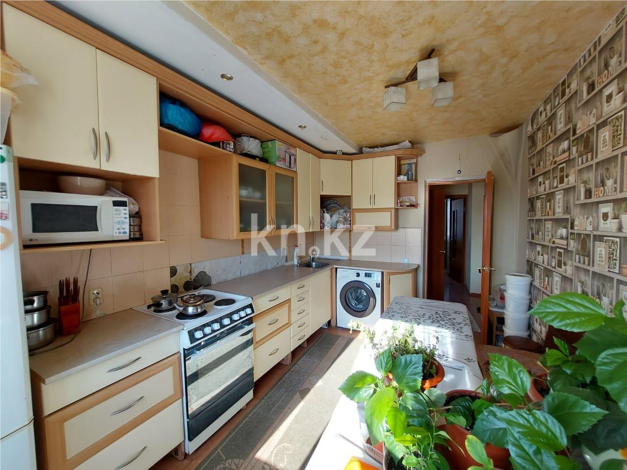 Продажа 4-комнатной квартиры, 75 м², мкр-н Степной-4, дом  33 в Караганде - фото 9