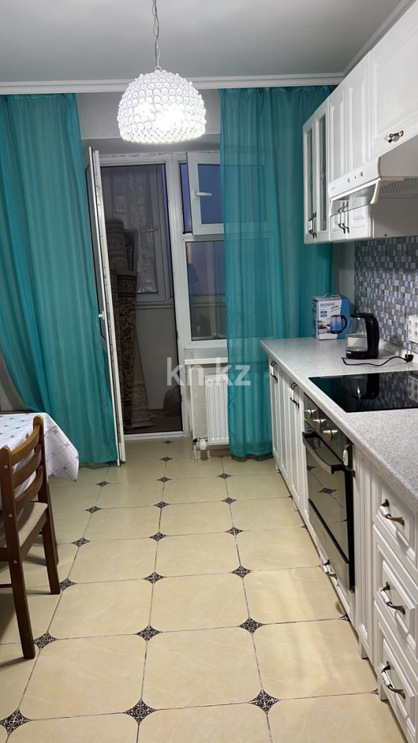 Аренда 2-комнатной квартиры, 60 м² в Астане