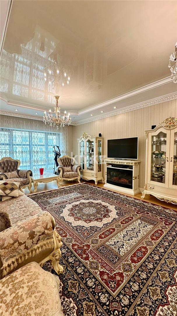 Продажа 4-комнатной квартиры, 159 м², пр. Кабанбай батыра - Продажа  четырехкомнатных квартир в Астане фото 2 из 14