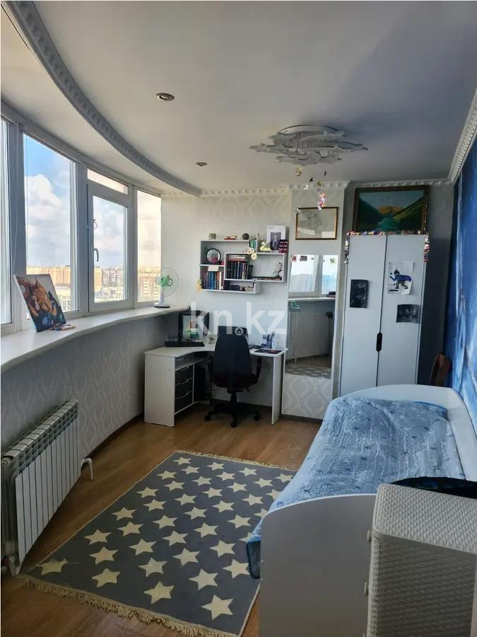 Продажа 4-комнатной квартиры, 140 м², пр. Шахтеров - Продажа  четырехкомнатных квартир в Караганде фото 3 из 8