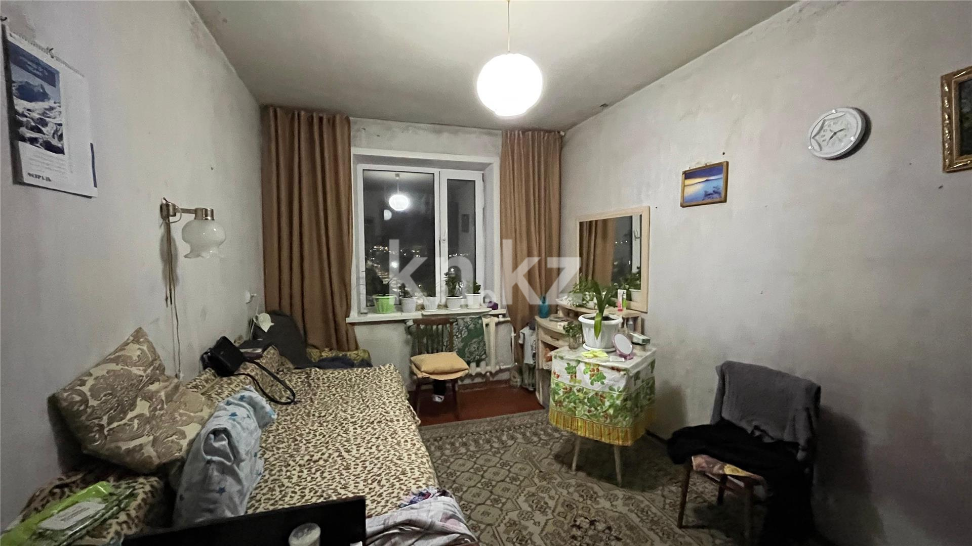 Продажа 4-комнатной квартиры, 77 м², мкр-н 19 в Караганде - фото 3