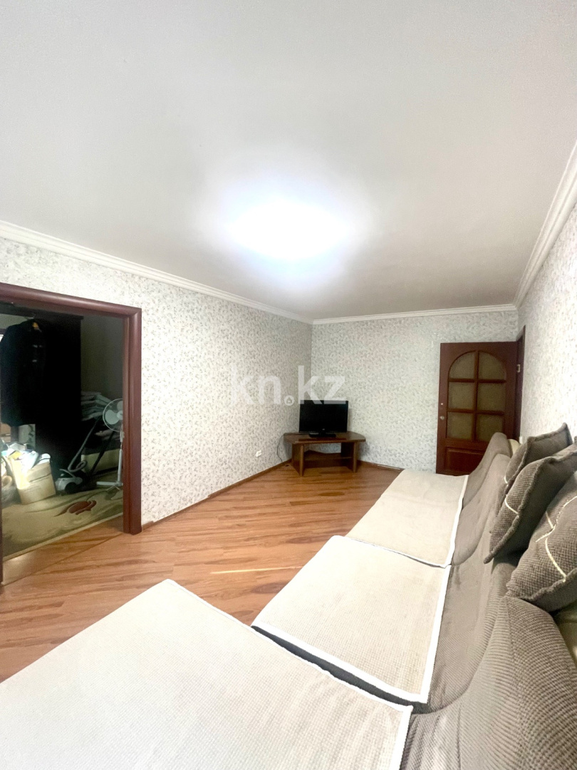 Аренда 3-комнатной квартиры, 62 м² - Аренда квартир помесячно от хозяев в Караганде фото 3 из 13