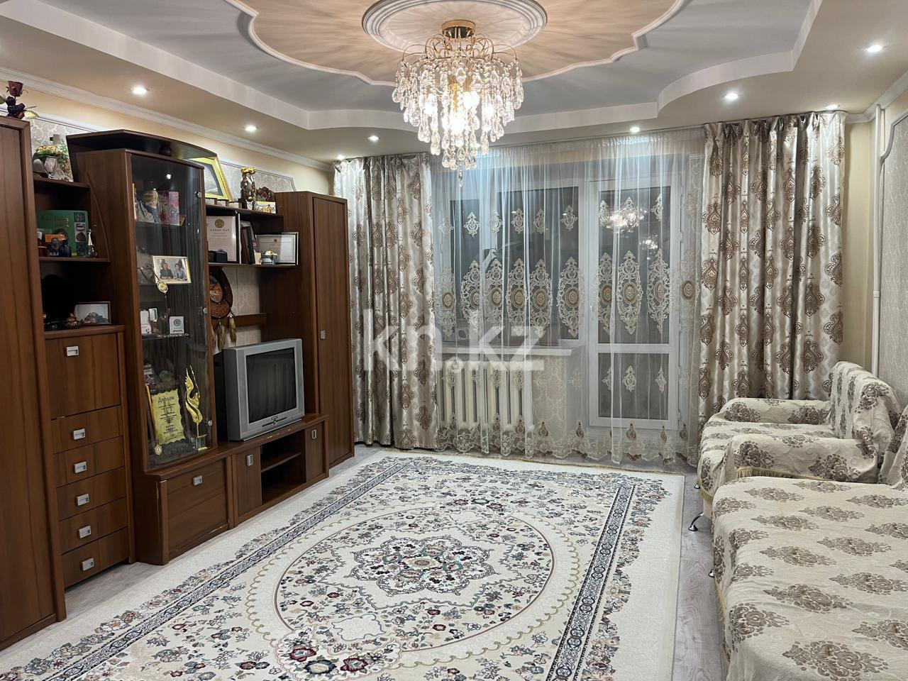 Продажа 3-комнатной квартиры, 90 м², мкр-н 11а, дом  26 - Продажа  трехкомнатных квартир в Караганде с фото фото 1 из 21