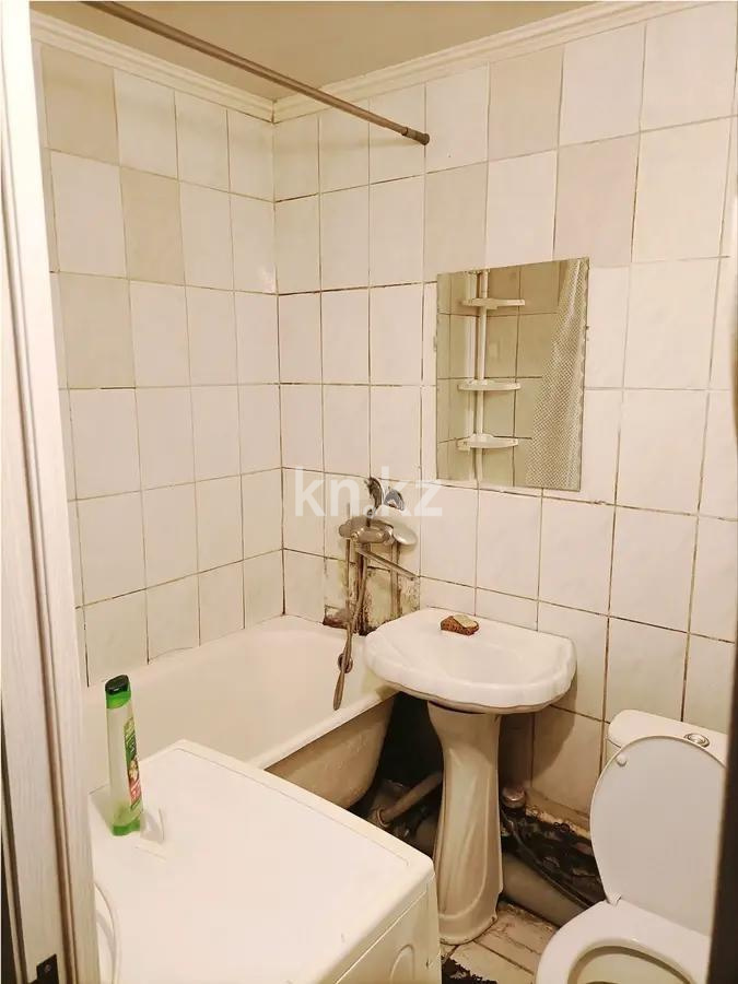 Продажа 2-комнатной квартиры, 45 м², мкр-н 9, дом  42 в Алматы - фото 5