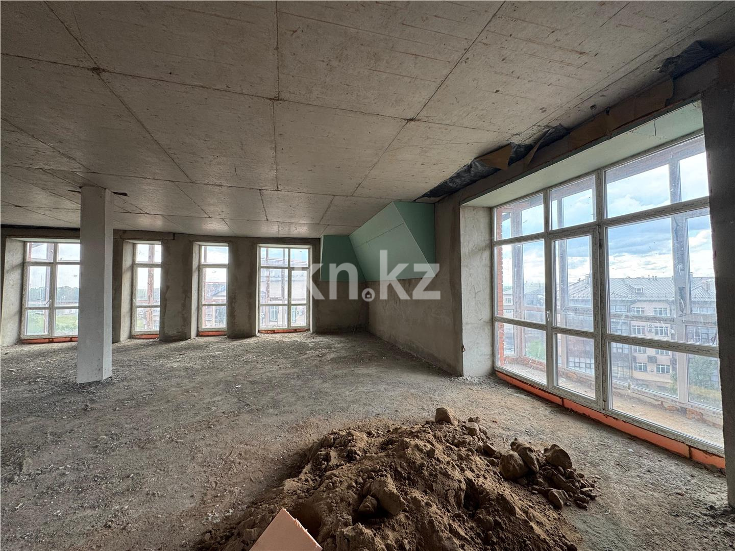 Продажа 4-комнатной квартиры, 161 м², ул. Ботаническая, дом  12/12 - Продажа  четырехкомнатных квартир в Караганде фото 1 из 11