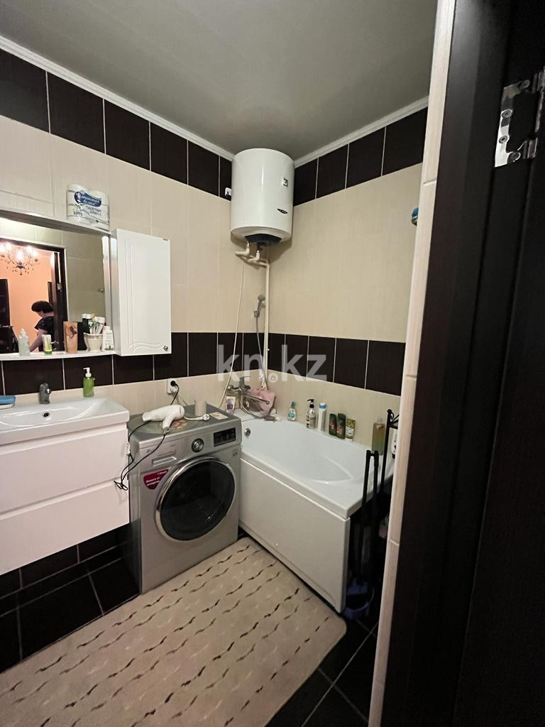 Продажа 2-комнатной квартиры, 65 м², пр. Шахтеров - Продажа  двухкомнатных квартир в Караганде фото 11 из 14