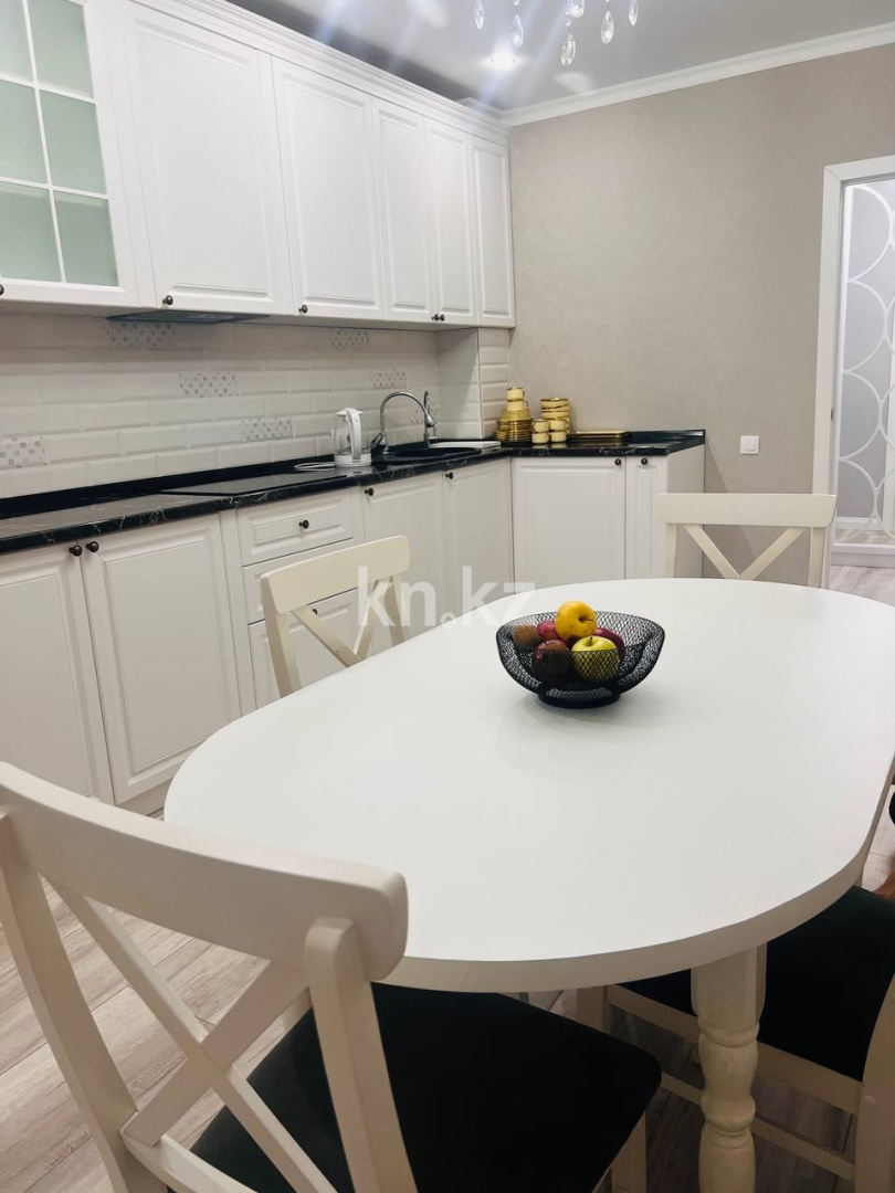 Аренда 2-комнатной квартиры, 76 м², ул. Е-67, дом  6 - ул. Сыганак - Аренда квартир помесячно в Казахстане фото 2 из 11