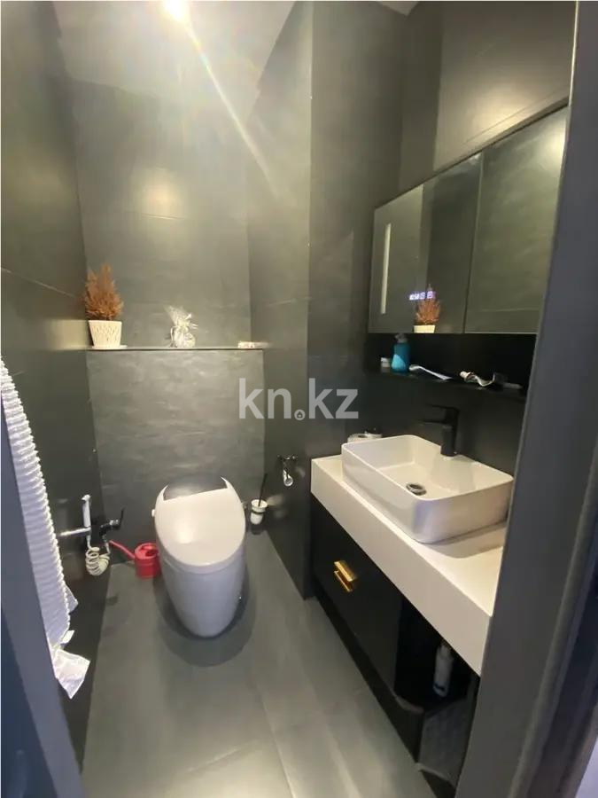 Продажа 3-комнатной квартиры, 96.8 м², пр. Кабанбай батыра, дом  48 в Астане - фото 8