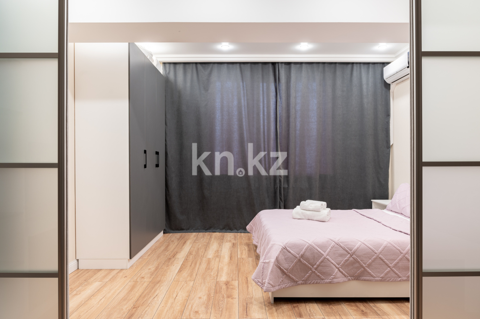 Аренда 1-комнатной квартиры посуточно, 50 м² - Аренда однокомнатных квартир посуточно в Алматы фото 7 из 26