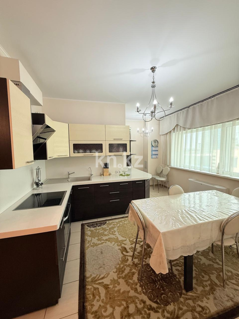 Продажа 3-комнатной квартиры, 130 м², ул. Достык, дом  5/1 - ул. Сауран в Астане - фото 14