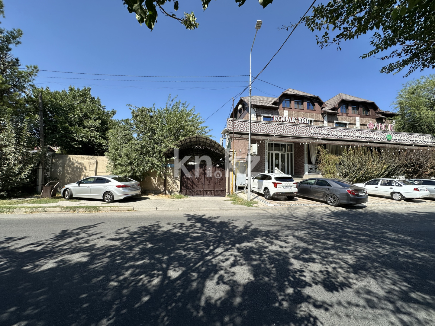 Продажа 7-комнатного дома, 250 м², ул. Желтоксан, дом  91 - Продажа домов, коттеджей в Шымкенте фото 1 из 23