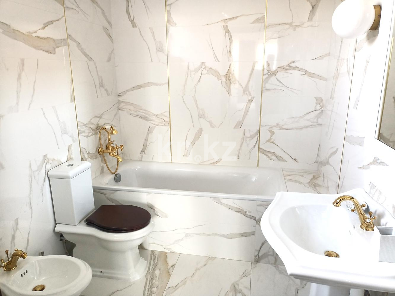 Аренда 9-комнатного дома, 1000 м², мкр-н Юбилейный - Аренда домов в Алматы фото 17 из 20