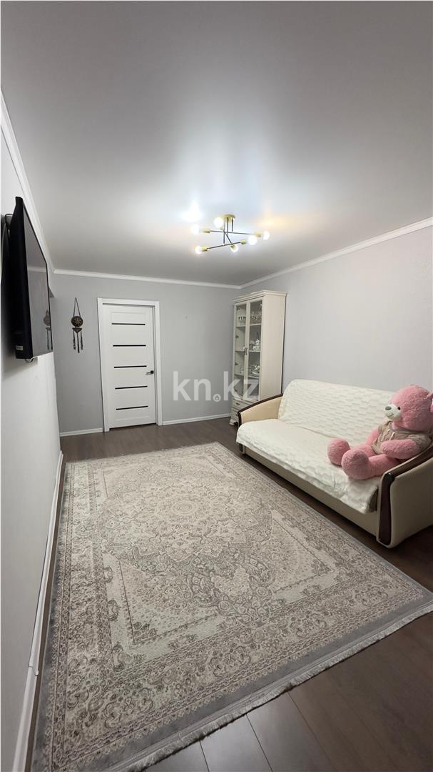 Продажа 2-комнатной квартиры, 44 м², мкр-н 11а, дом  12 - Продажа квартир в Караганде фото 1 из 10