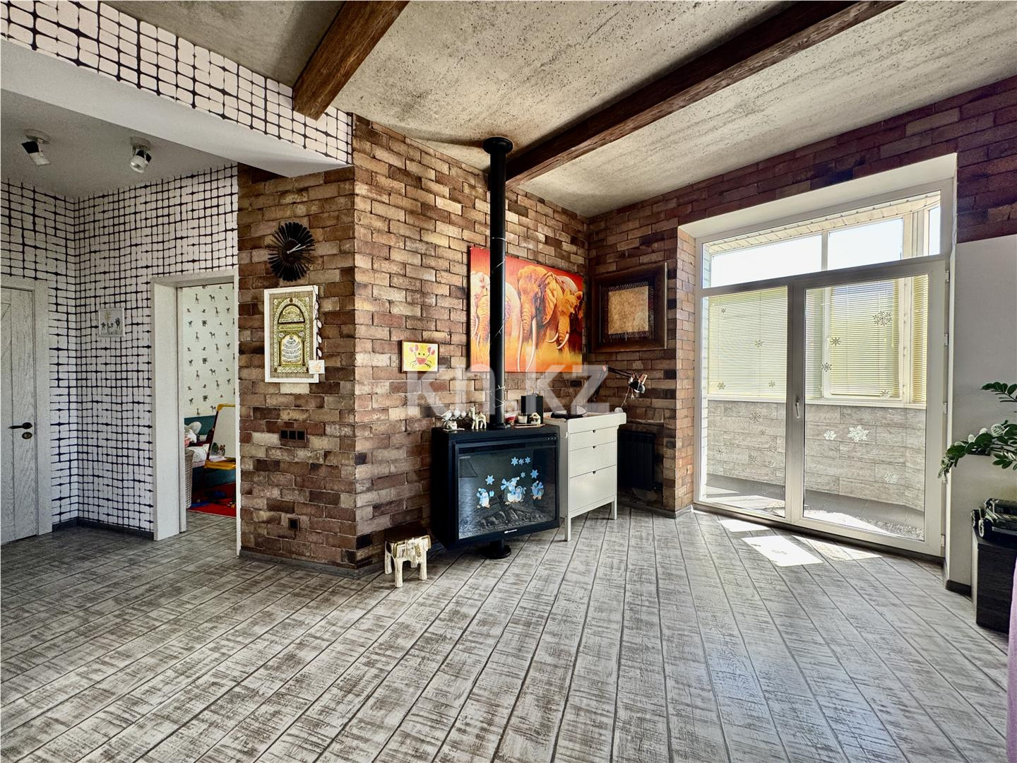 Продажа 3-комнатной квартиры, 160 м², ул. Аманжолова, дом  41 - Продажа  трехкомнатных квартир в Караганде с фото фото 4 из 52