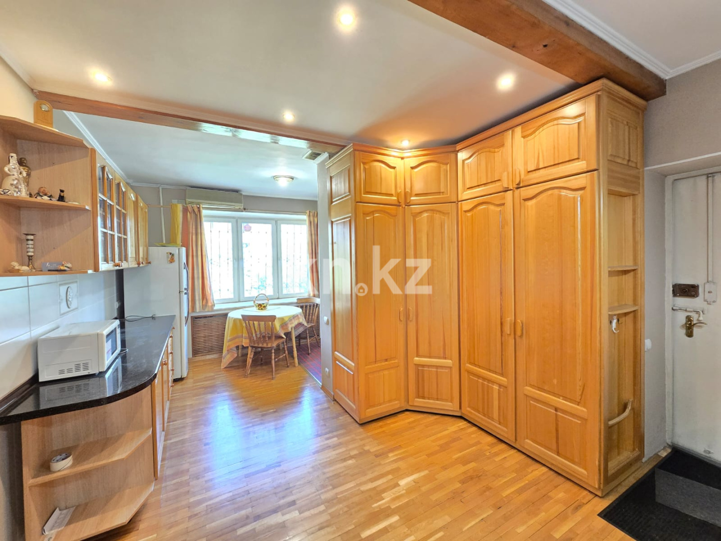 Продажа 3-комнатной квартиры, 110 м², ул. Наурызбай батыра в Алматы - фото 2