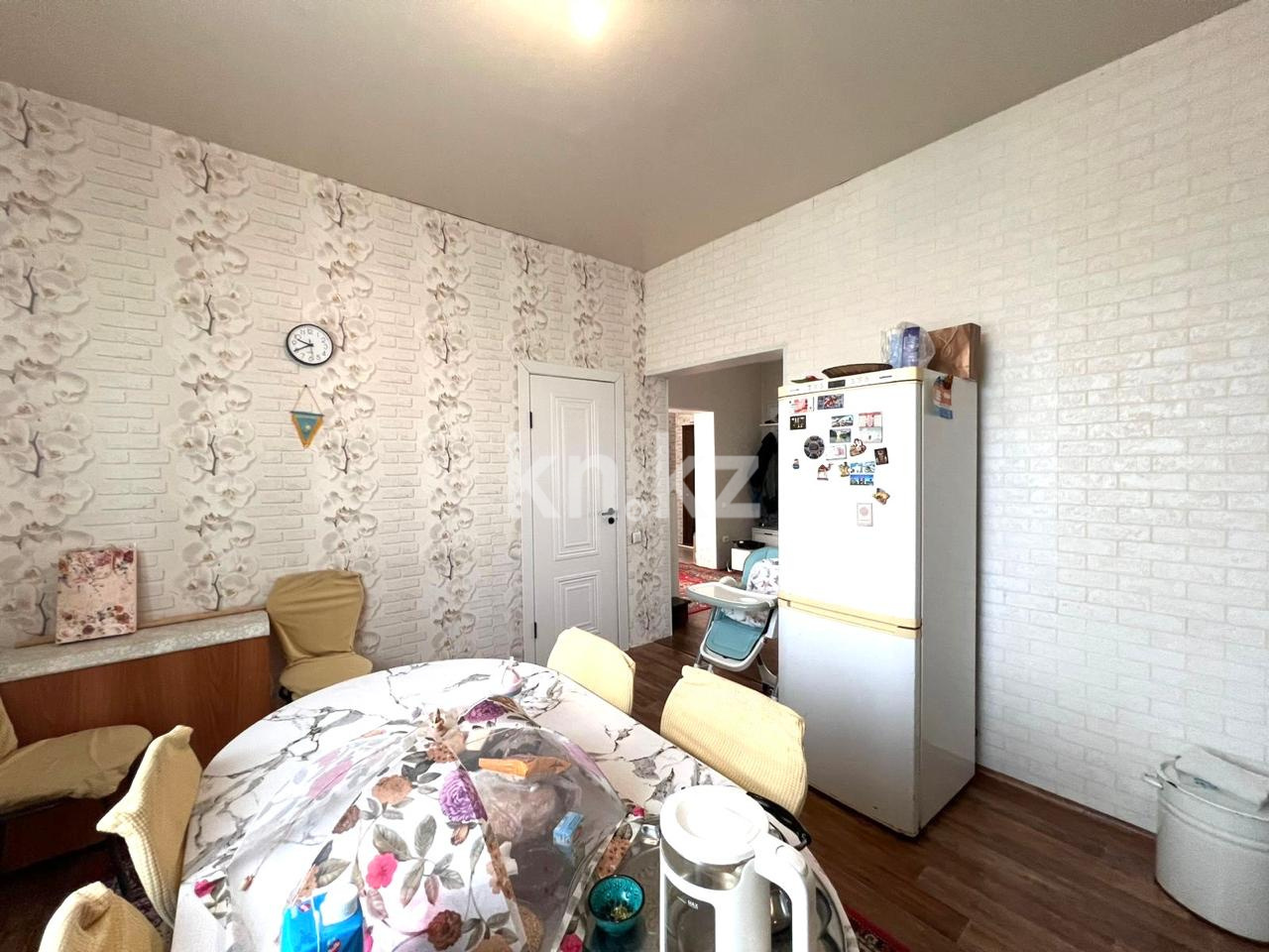 Продажа 9-комнатного дома, 298.5 м², Косшы, ул.Едил - Продажа квартир в Акмолинской области фото 14 из 36