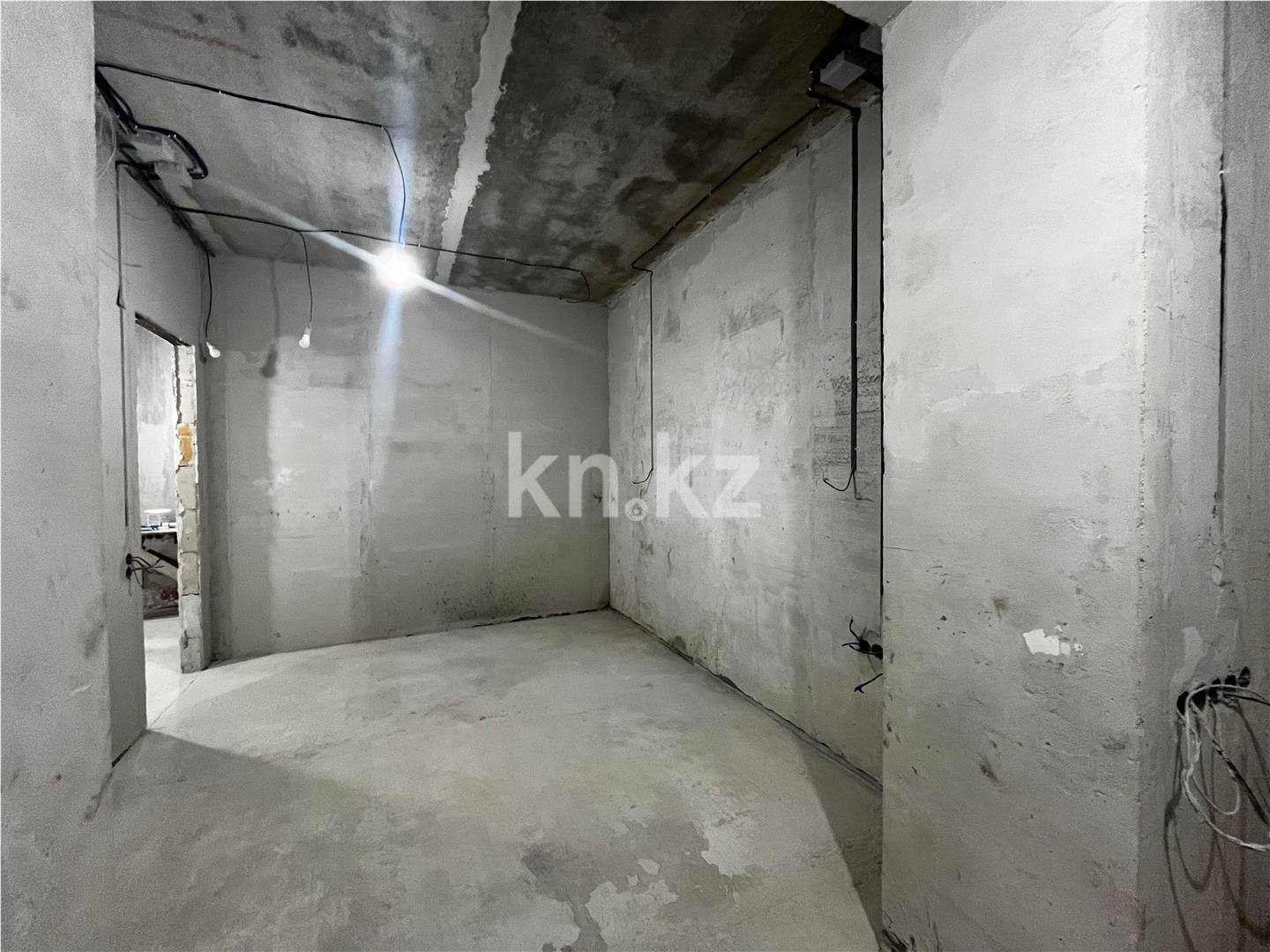 Продажа 3-комнатной квартиры, 70 м², 067 учетный квартал в Караганде - фото 5