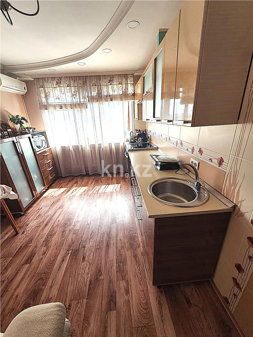 Продажа 4-комнатной квартиры, 85 м², ул. Гапеева - Продажа  четырехкомнатных квартир в Караганде фото 9 из 15