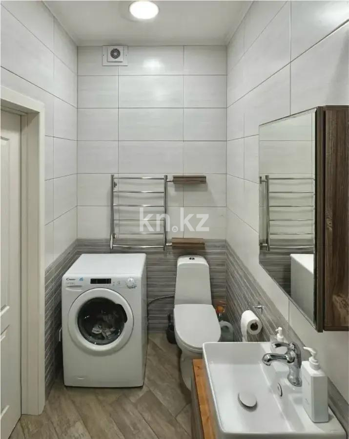 Продажа 2-комнатной квартиры, 50 м², пр. Абылай хана, дом  18 - Продажа  двухкомнатных, трехкомнатных квартир в Алматы фото 1 из 2